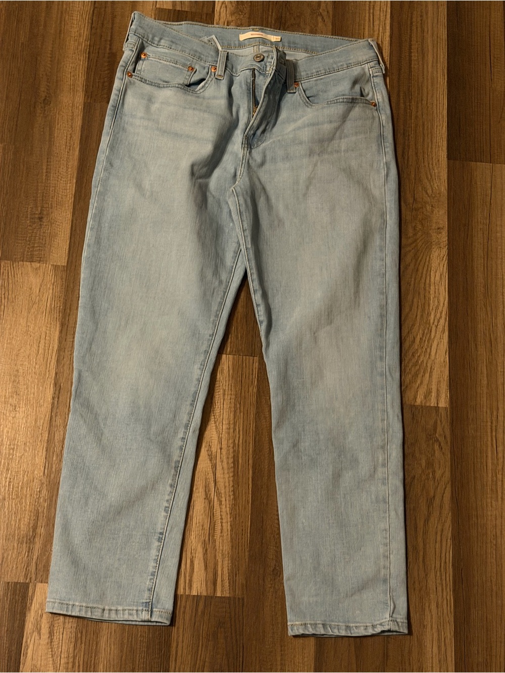 Levi's Light Blue Slim Straight Jeans style boyfriend